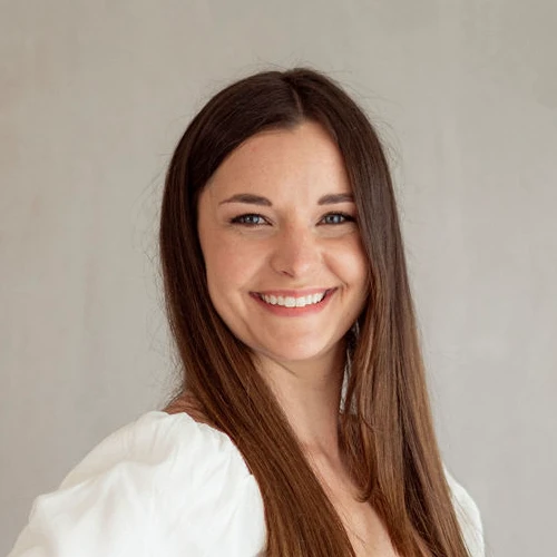 Contact Carly Harris, LMFT