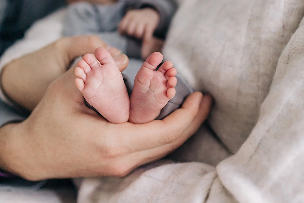 Carly Harris, LMFT therapist, wife and mother to my son and a fur baby.